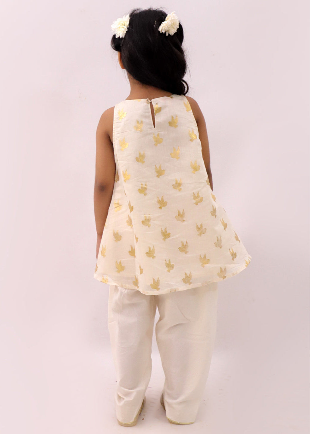 Mishti Off White Bird Printed Kurta With Dhoti Set