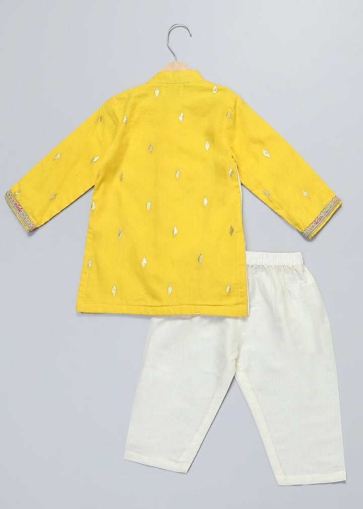 Yellow Cotton Laxmi Feet Kurta With Pyjama Set