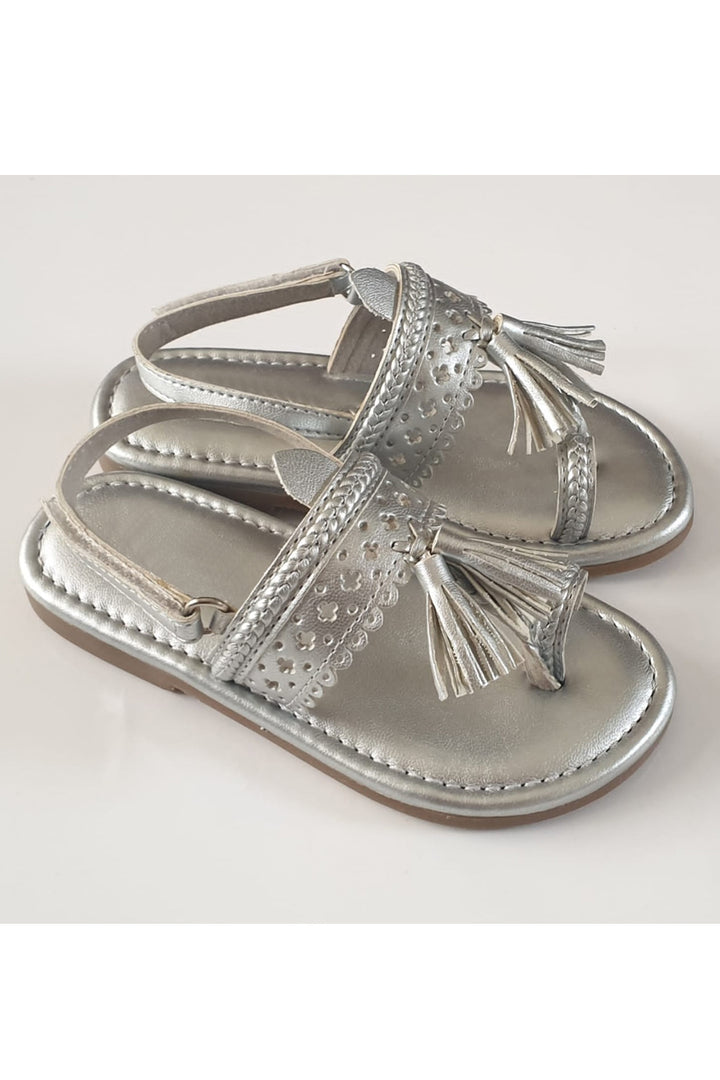 Silver Kolhapuri Sandals