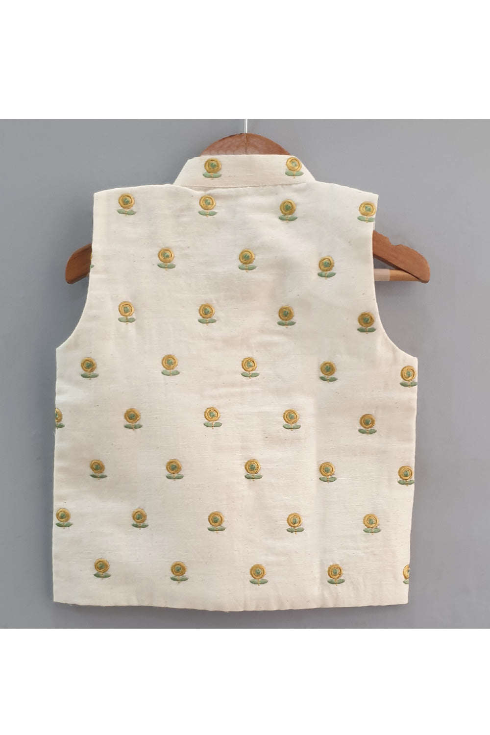 Off White Flower Embroidered Chanderi Jacket