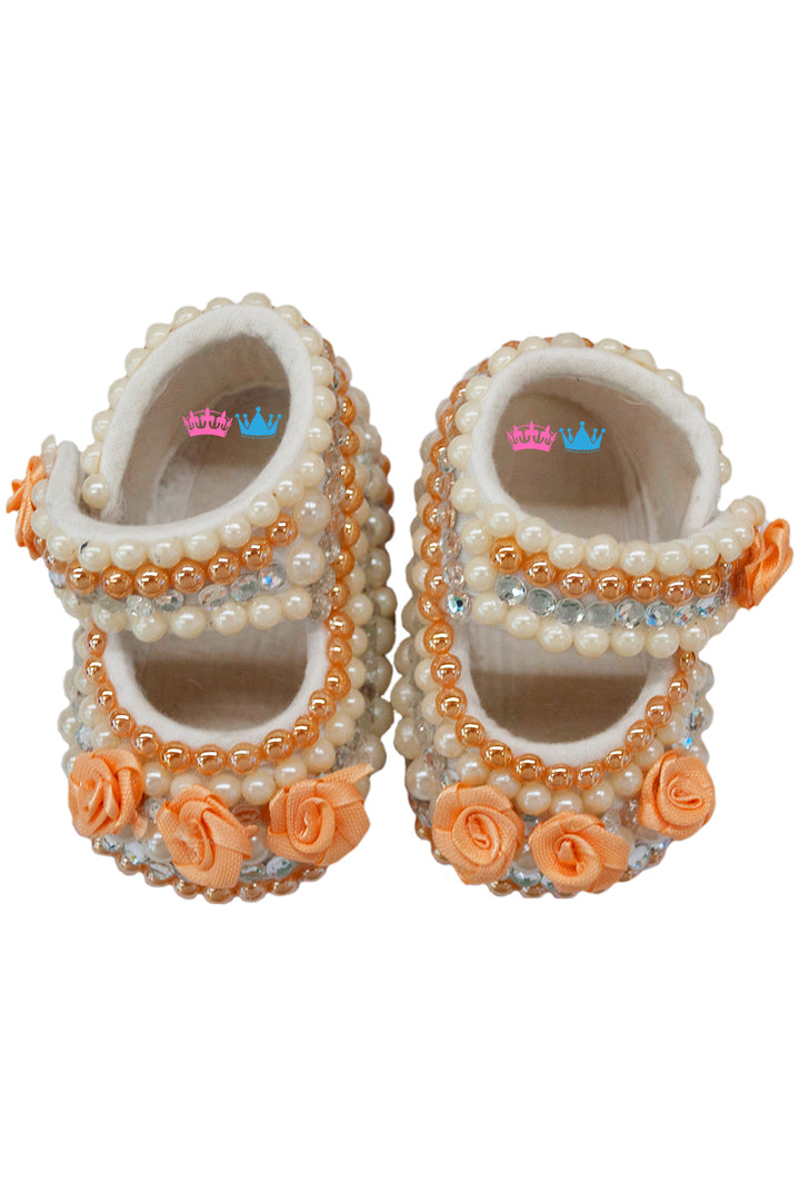 Peach Flower With 3 Different Pearl Shoes