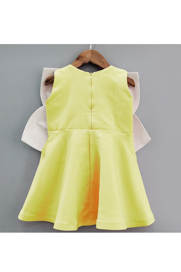 White Stylish Flower Embellished Sleeveless Dress