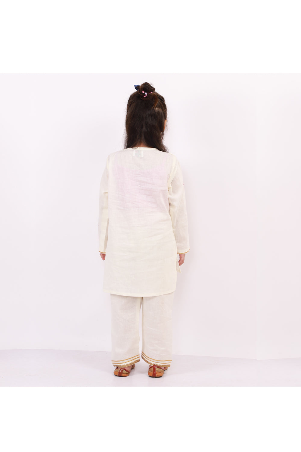 Off White Holi Hand Yoke Embroidered Kurta With Pyjama