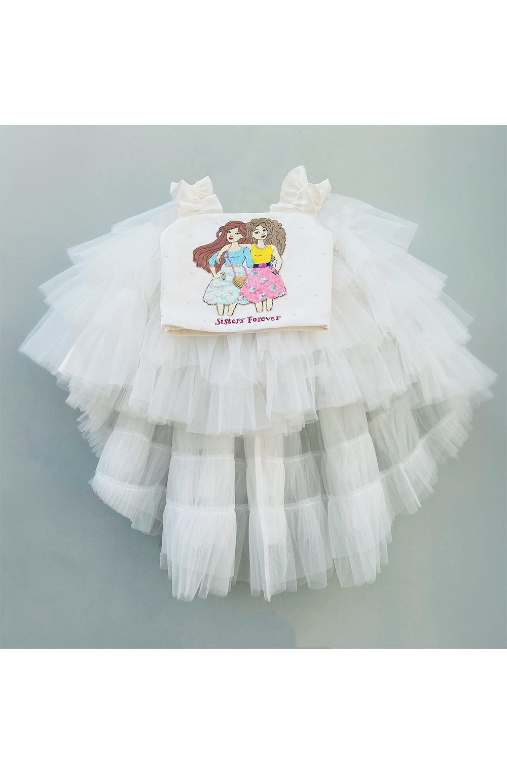 Stylemylo offers a wide range of kids dresses online including Frocks for kids, jumpsuits for kids, skirt top dresses for kids.