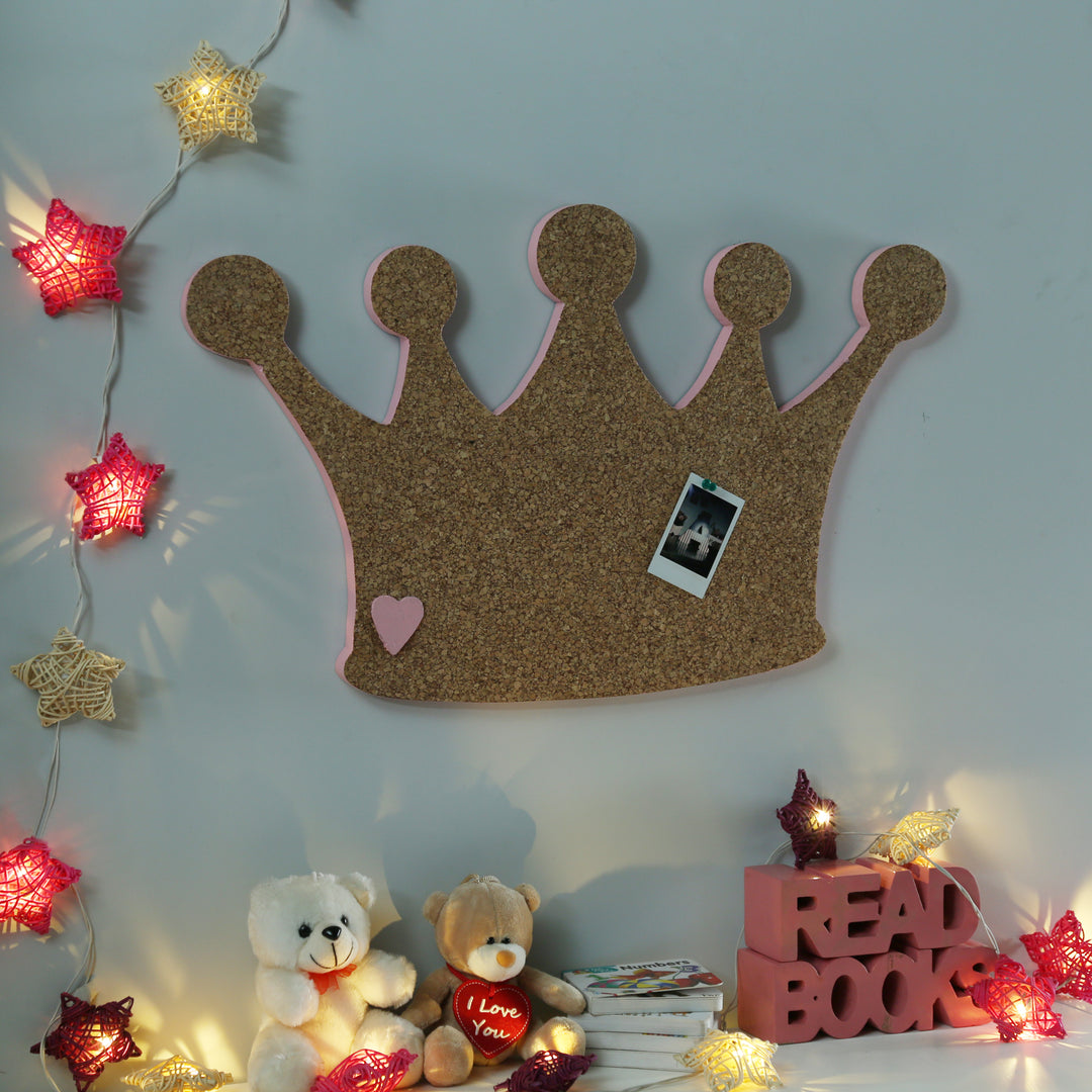 Crown pinboard
