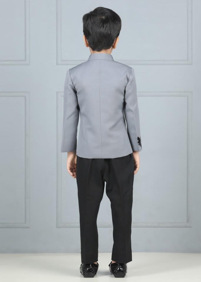 Grey And Black Thread Embroidered Bandhgala With Pant Set