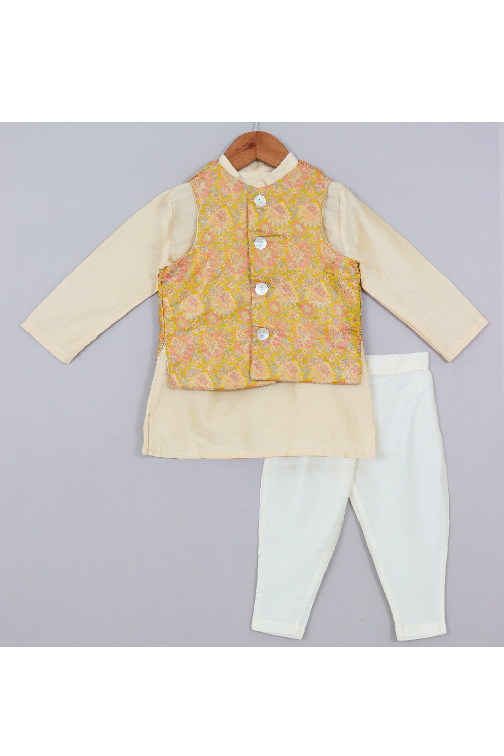 Kurta With Black Brocade Embroidered Jacket Set