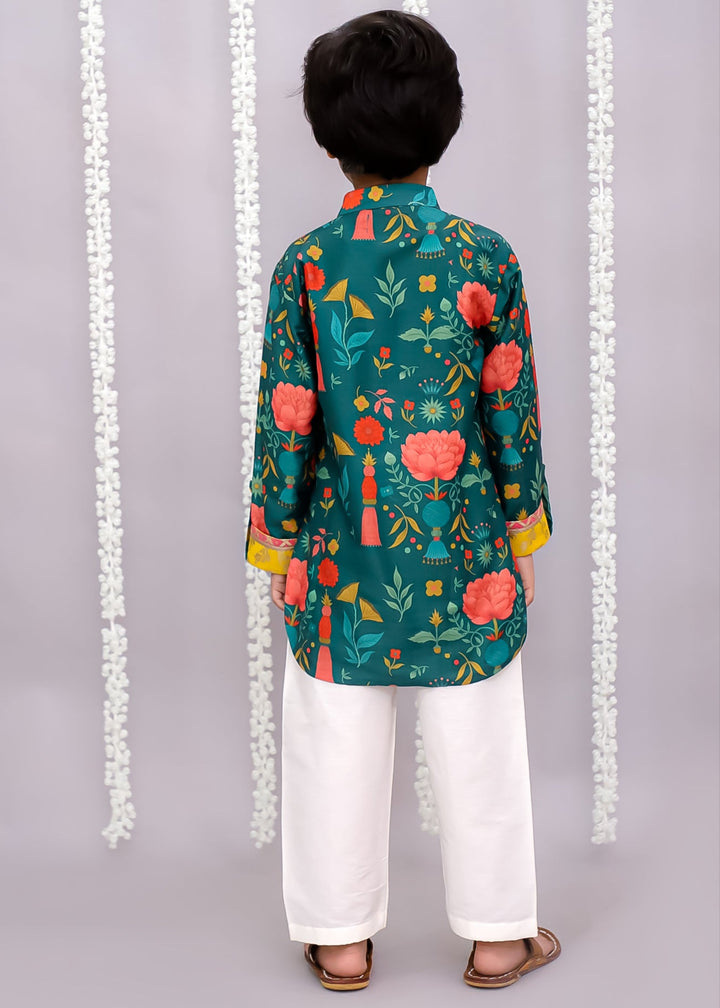Green Mughal Digital Printed Kurta With Pyjama Set
