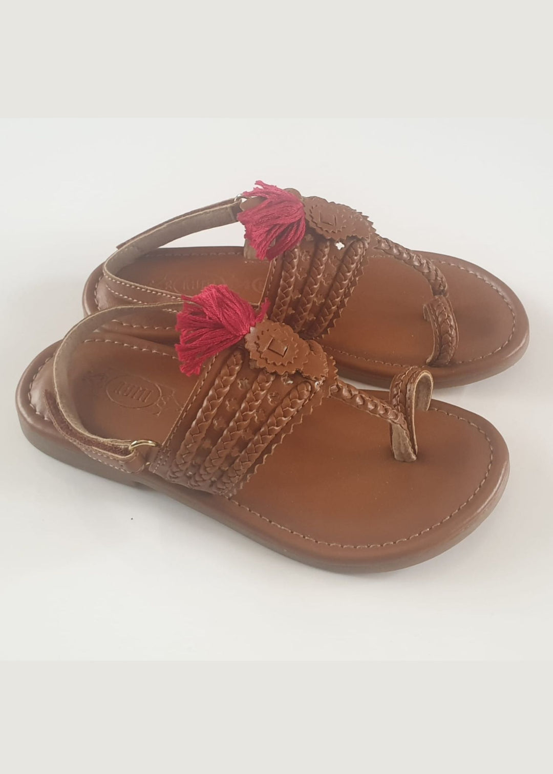 Red pom pom cushioned kolhapuri with backstrap