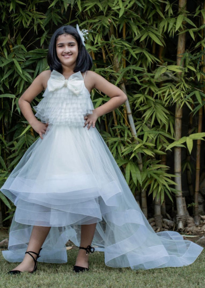 Stylish Off White Trail Dress With Bowie Pearl String Hair Clip