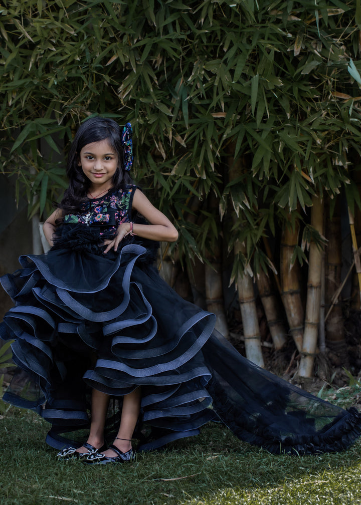 Black Stiff Hem Ruffle Embroidery With Trail Gown