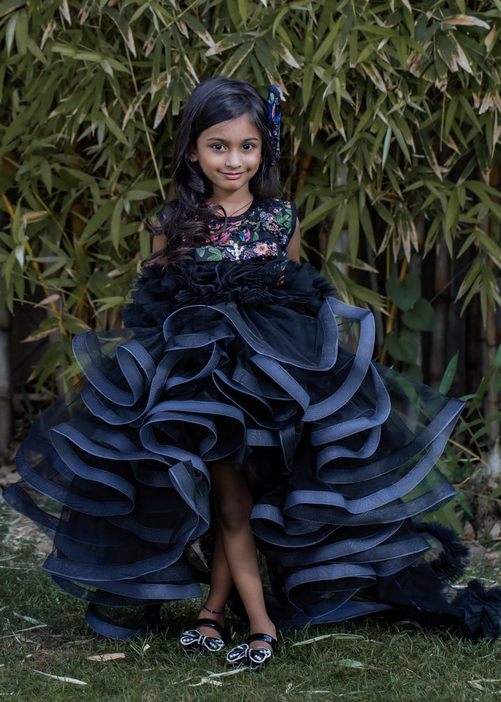 Black Stiff Hem Ruffle Embroidery With Trail Gown