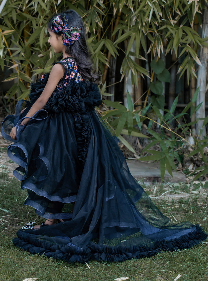 Black Stiff Hem Ruffle Embroidery With Trail Gown