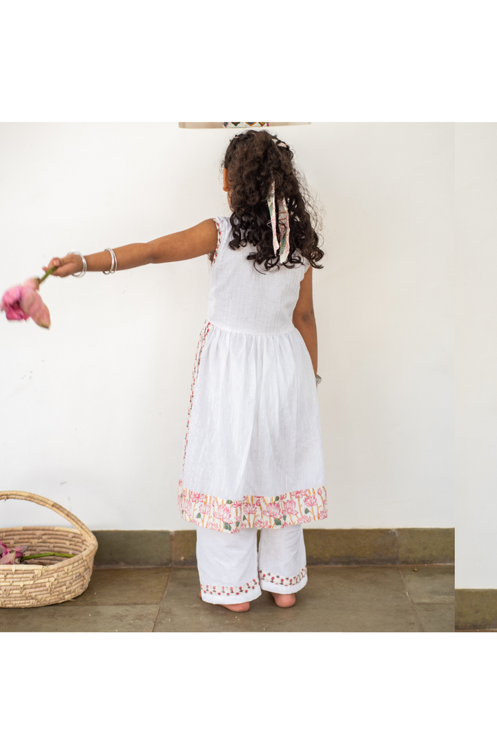 White Lotus Printed Sleeveless Cotton Kurta With Pants Set