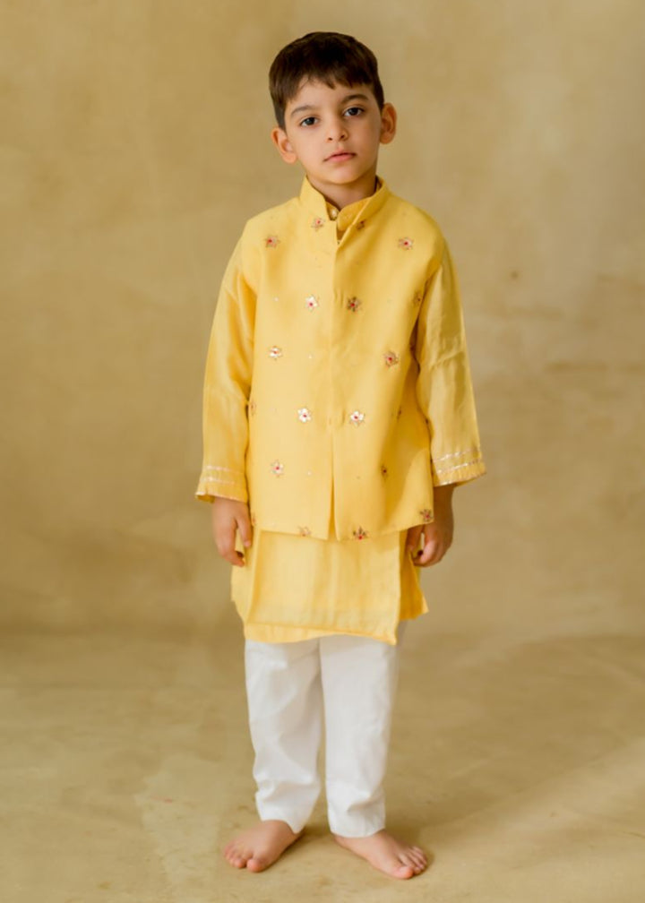 Yellow Star Burst Chanderi Jacket And Kurta With White Pyjama Set