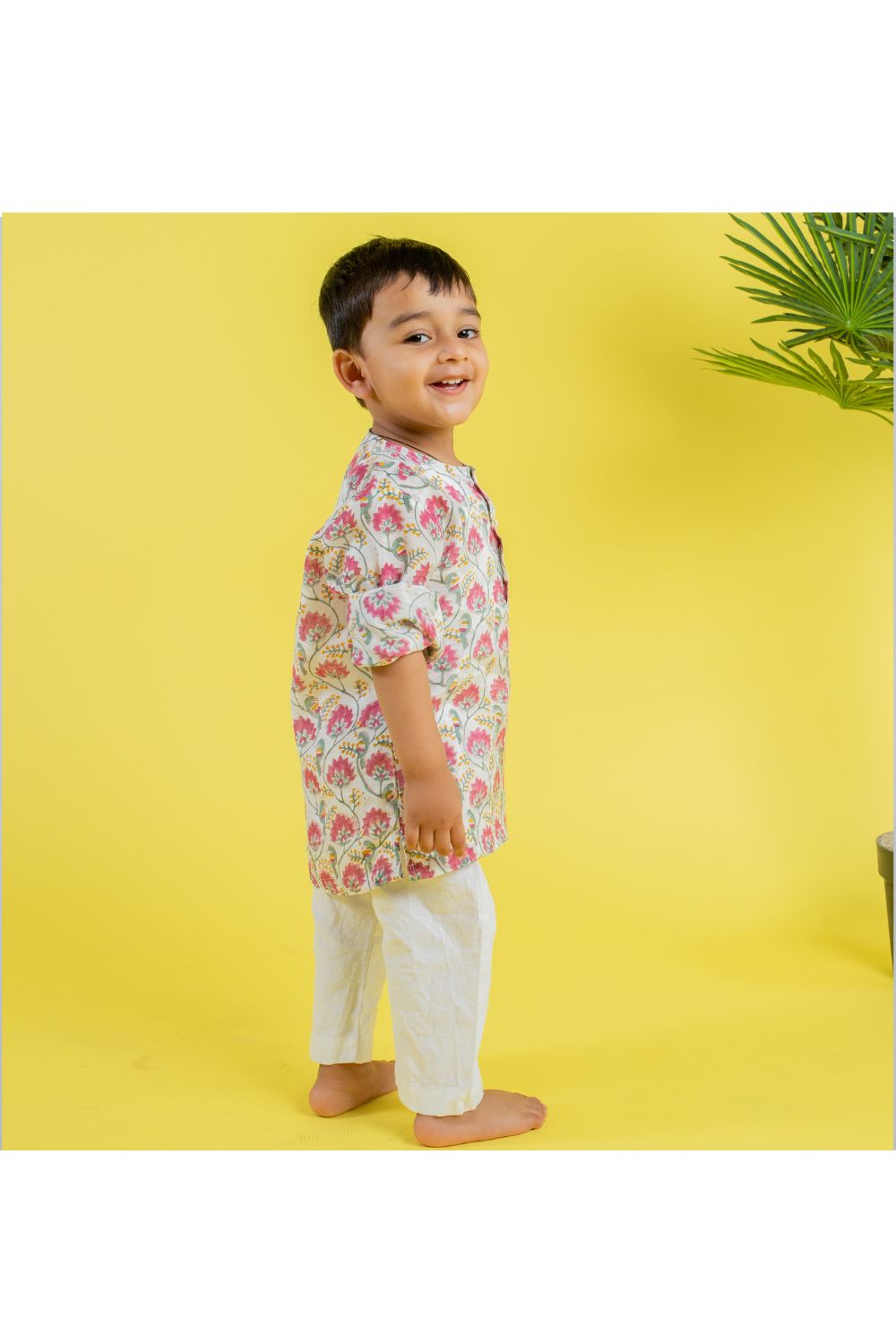 White Block Printed Muslin Kurta With Pyjama Set