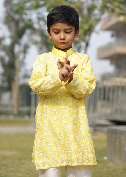 Yellow Chanderi Floral Embroidery Kurta With Pant Set
