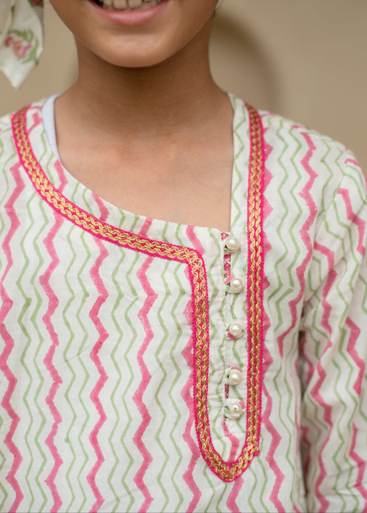 White Cotton Printed Chevron Kurta With Pyjama Set
