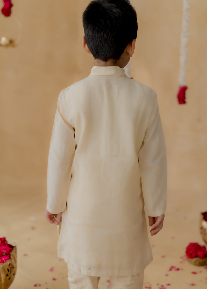 Off White Noor Floral Butis Handcrafted Kurta With Pyjama Set