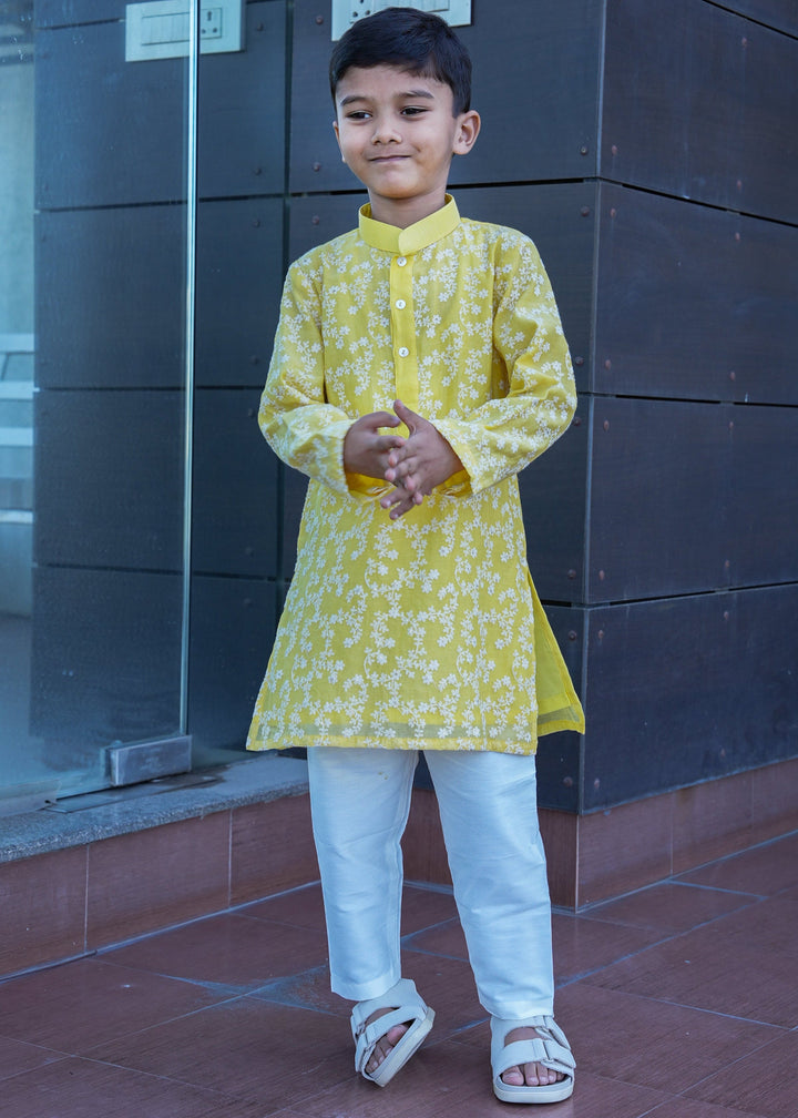 Yellow Chanderi Floral Embroidery Kurta With Pant Set