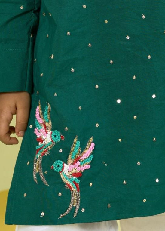Green Hand Embroidery Bird Detailing Kurta With Pyjama Set