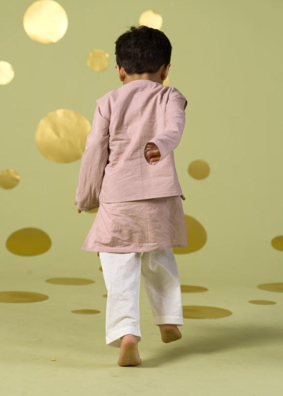 Ivory Hand Embroidery Bird Detailing Bandi And Kurta With Pyjama Set