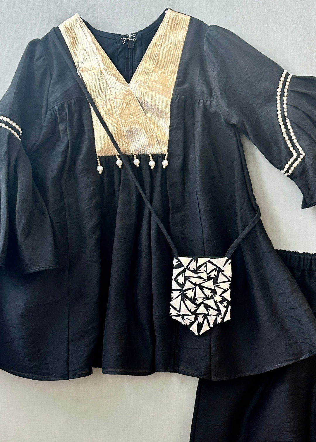 Black & Gold Chanderi Kurti Patiala With Sling Bag Set