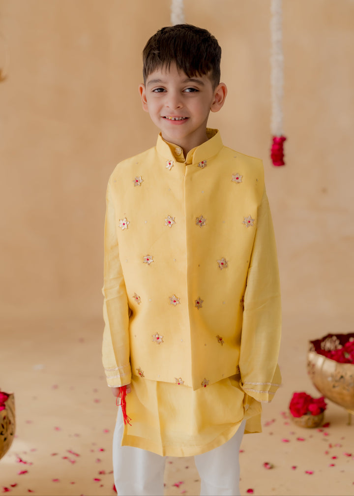 Yellow Star Burst Chanderi Jacket And Kurta With White Pyjama Set