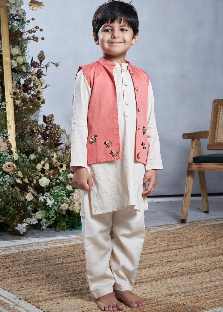 Peach Cotton Bumble Bee Motifs Kurta Pyjama With Jacket Set