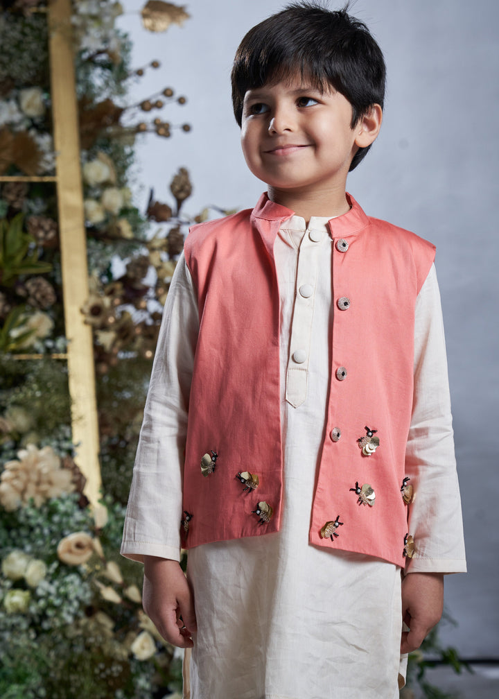 Peach Cotton Bumble Bee Motifs Kurta Pyjama With Jacket Set