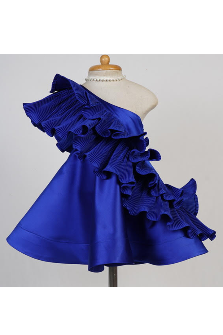 One shoulder dress with pleated frills