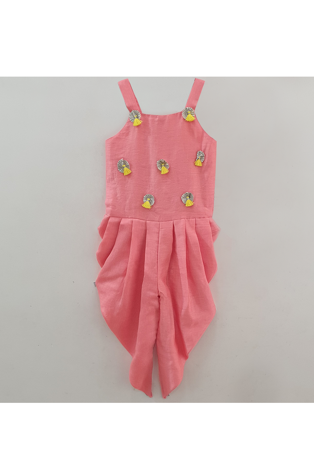 Stylemylo offers a wide range of kids dresses online including Frocks for kids, jumpsuits for kids, skirt top dresses for kids