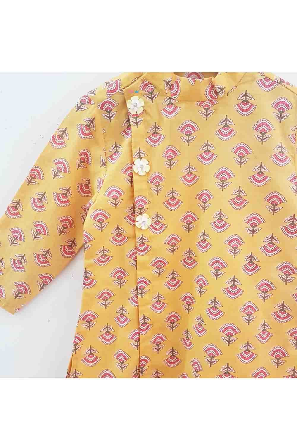 Mustard floral print kurta and white pyjama with mask