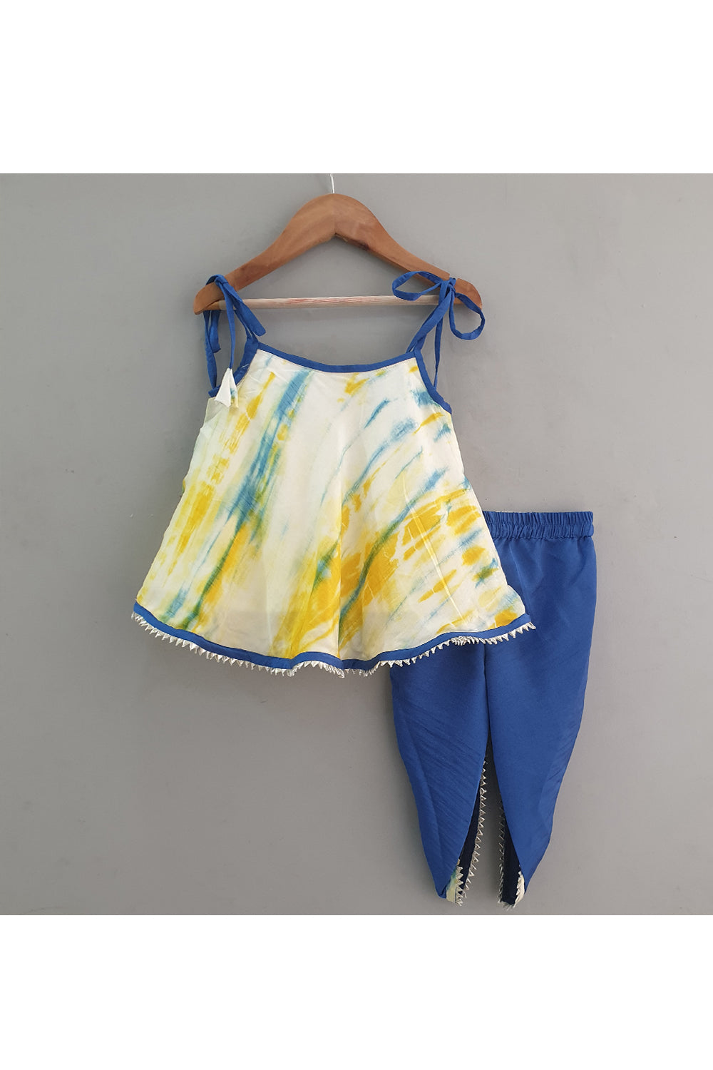 White Tie And Dye Kurta With Blue Dhoti Set