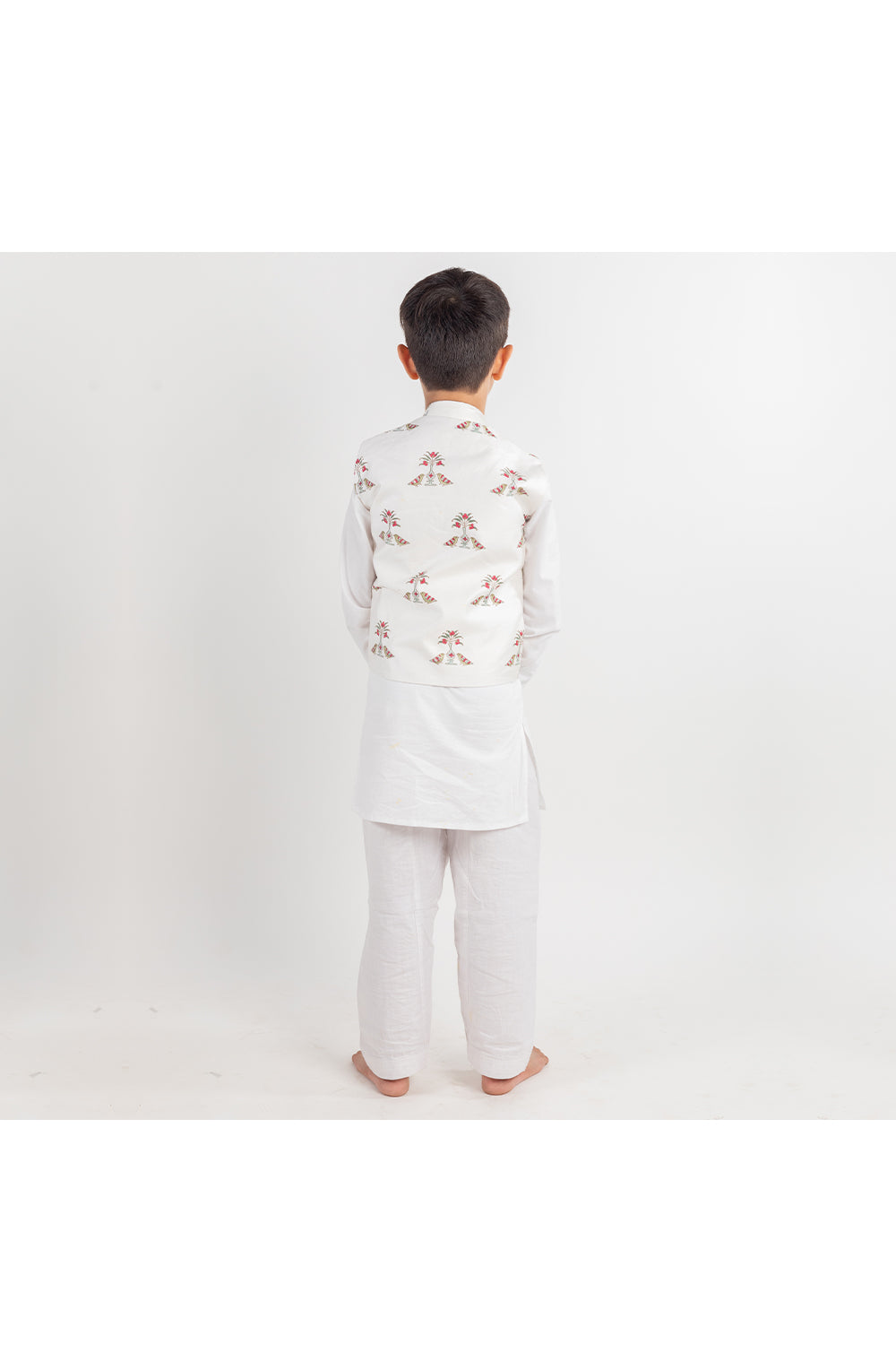 White Kurta With Bird Printed Nehru Jacket And Pyjama