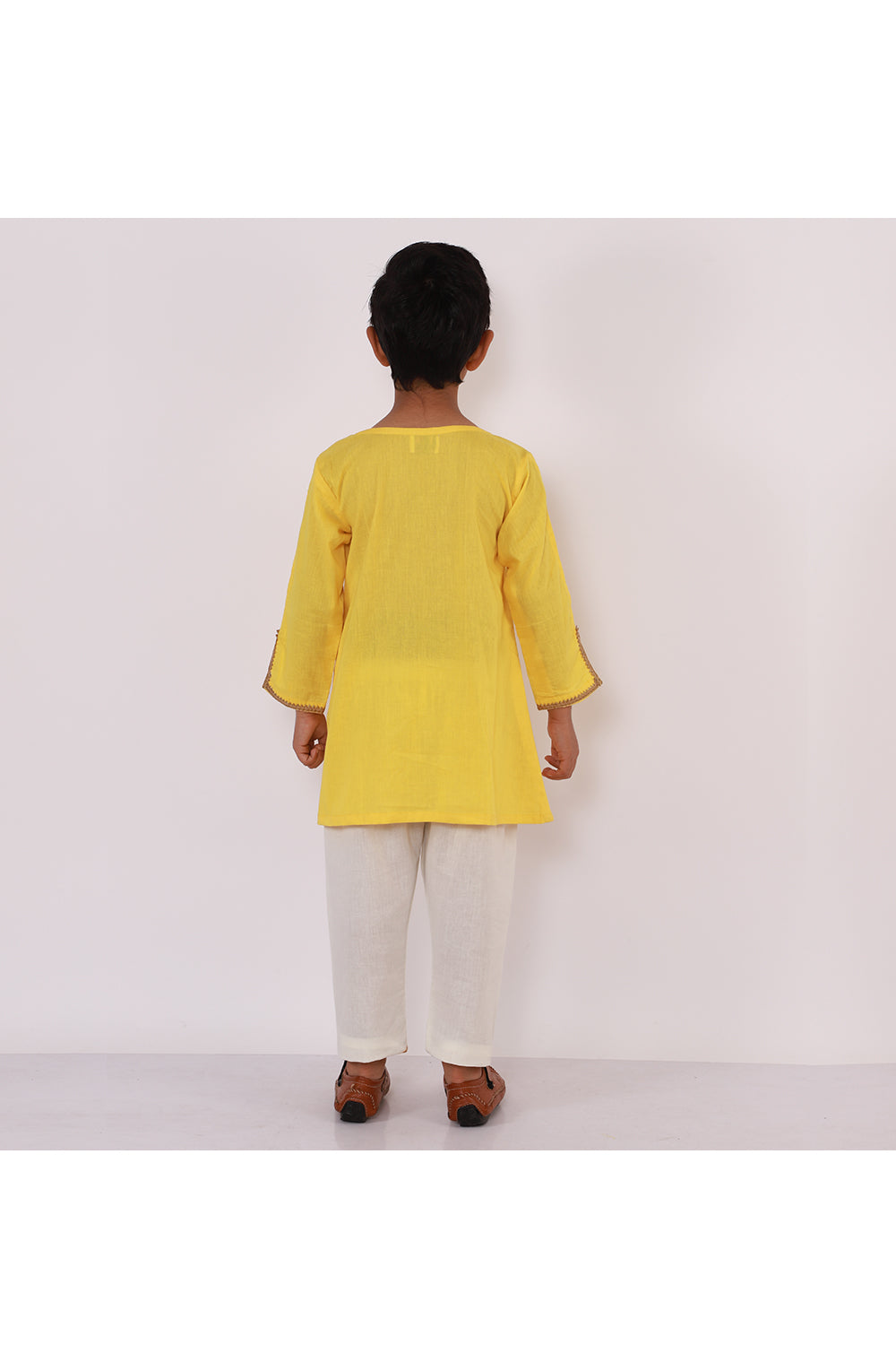 Yellow Holi Bucket Embroidered Kurta With Off White Pyjama