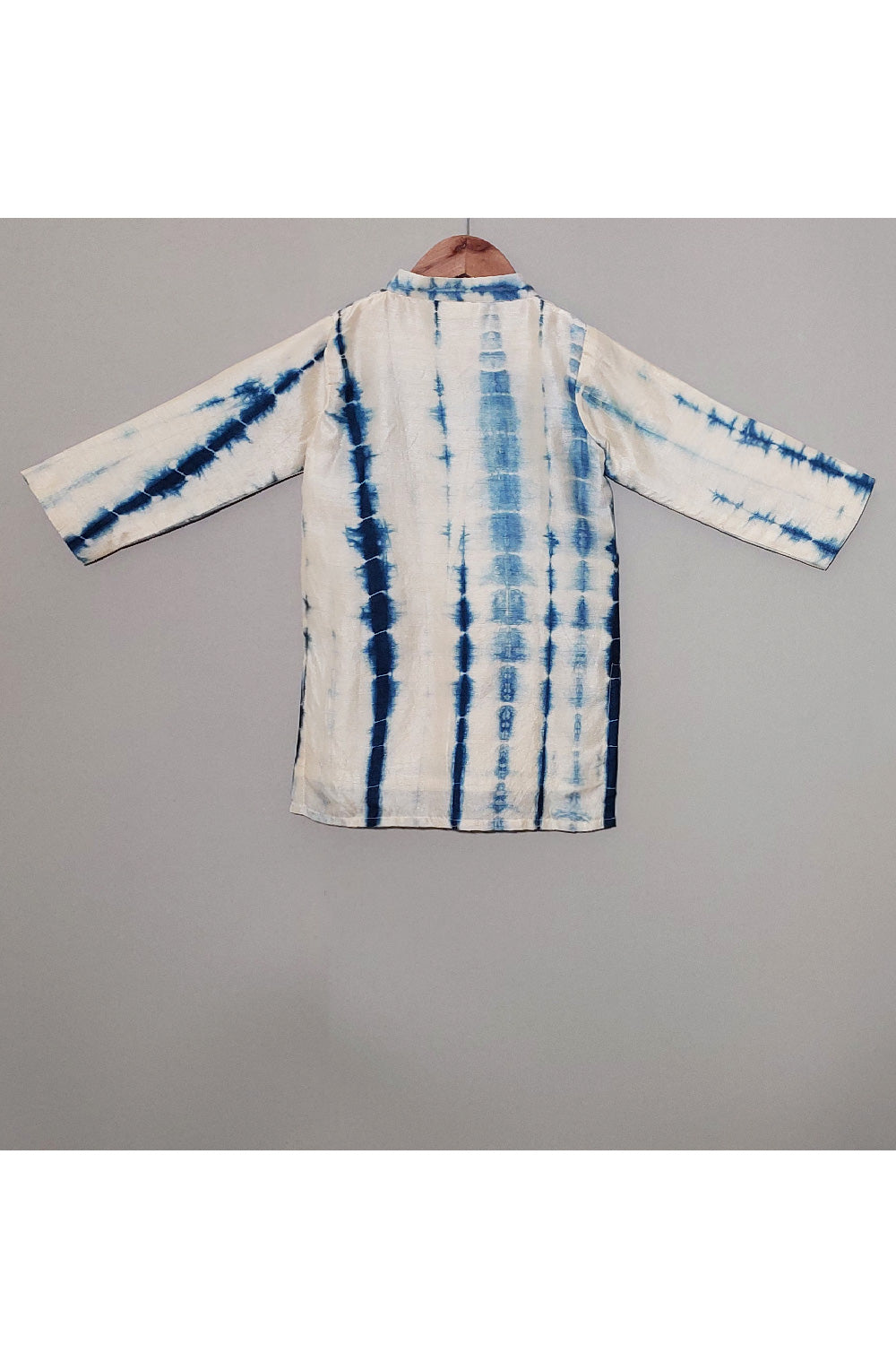 White And Blue Tie And Dye With Faux Mirror Detailing Kurta With Pyjama Set