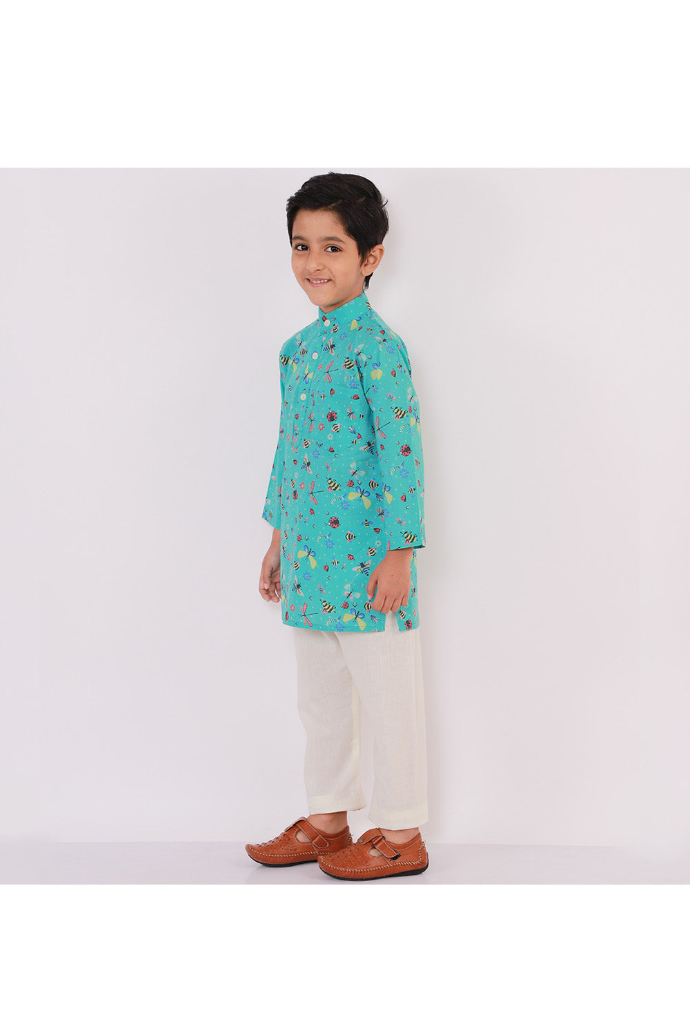 Blue Printed Kurta With Off White Pyjama Set