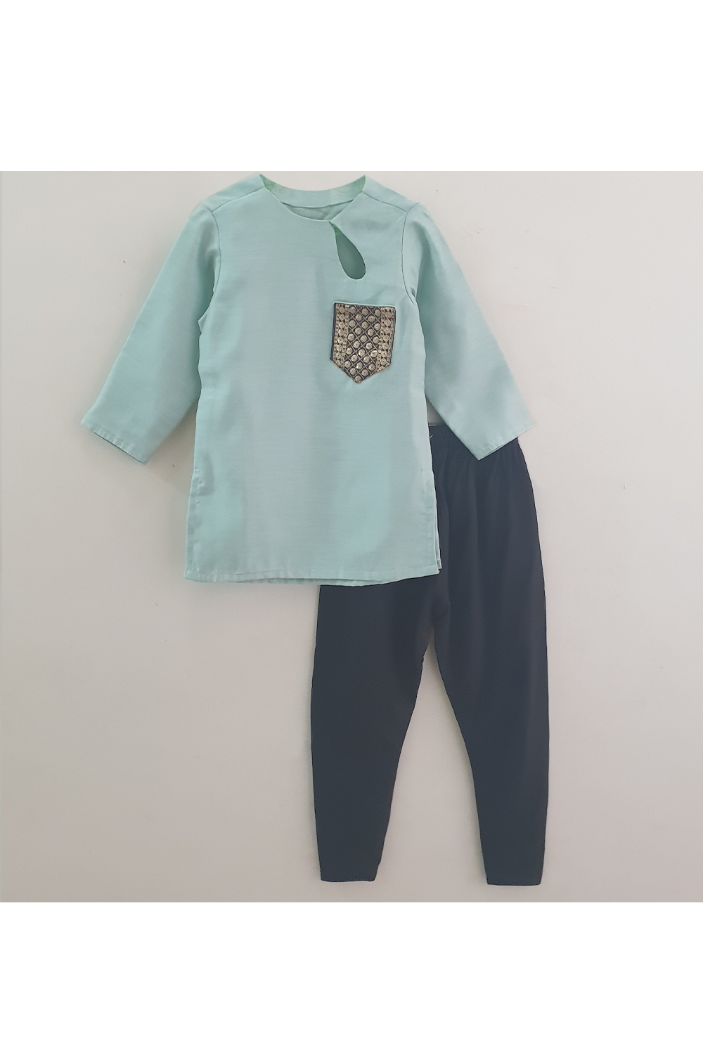 Stylemylo offers a wide range of Designer Indian wear for Boys, Ethnic wear for boys, Kurta pyjama for boys, Kids kurta pyjama set, Dhoti set for boys, Designer Dhoti Kurta, Online Dhoti Kurta set, Designer Dhoti kurta for boys.