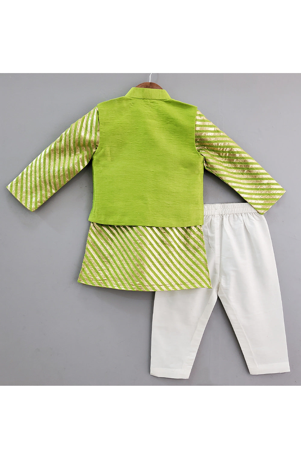 Green Zari Embroidered Kurta With Jacket And White Pyjama Set