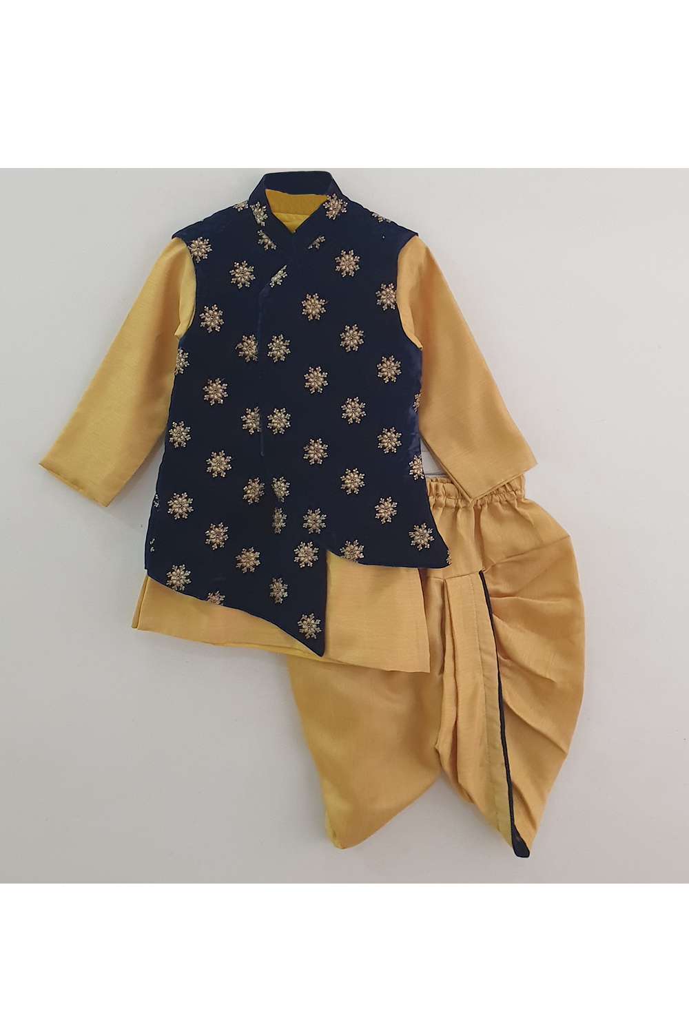 Stylemylo offers a wide range of Designer Indian wear for Boys, Ethnic wear for boys, Kurta pyjama for boys, Kids kurta pyjama set, Dhoti set for boys, Designer Dhoti Kurta, Online Dhoti Kurta set, Designer Dhoti kurta for boys.