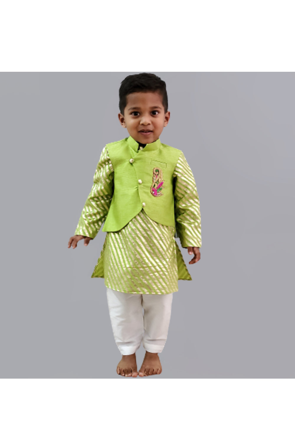 Green Zari Embroidered Kurta With Jacket And White Pyjama Set