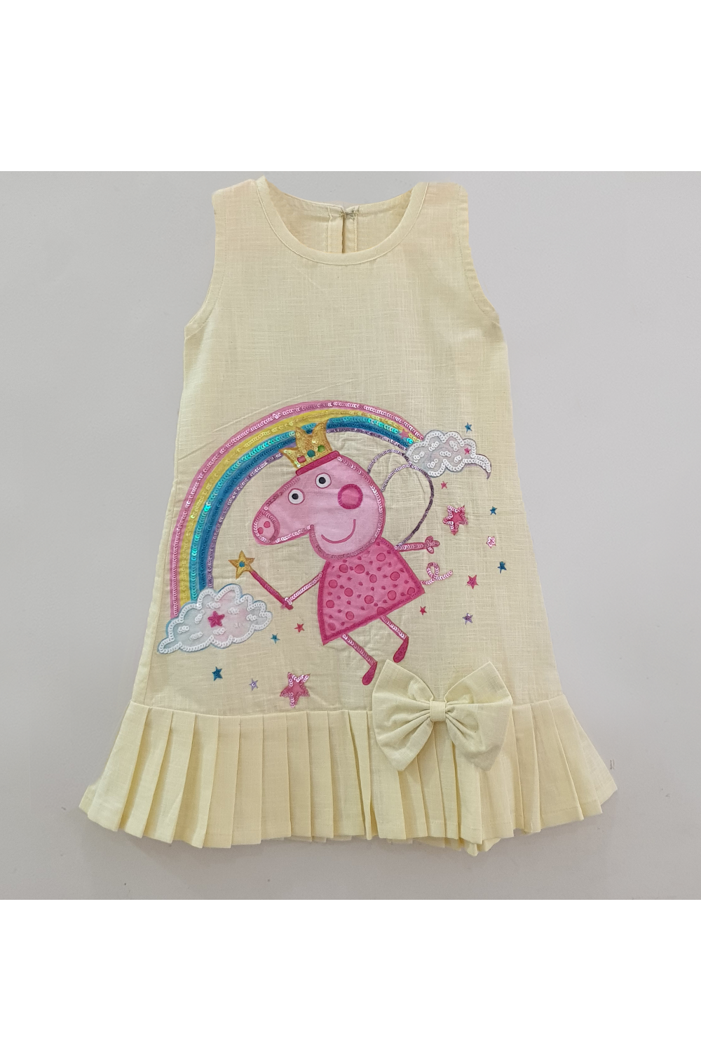 Stylemylo offers a wide range of kids dresses online including Frocks for kids, jumpsuits for kids, skirt top dresses for kids.