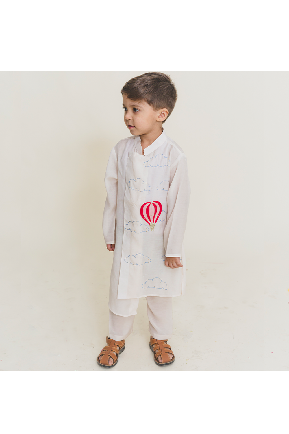 Ballon embroidered white kurta pant set