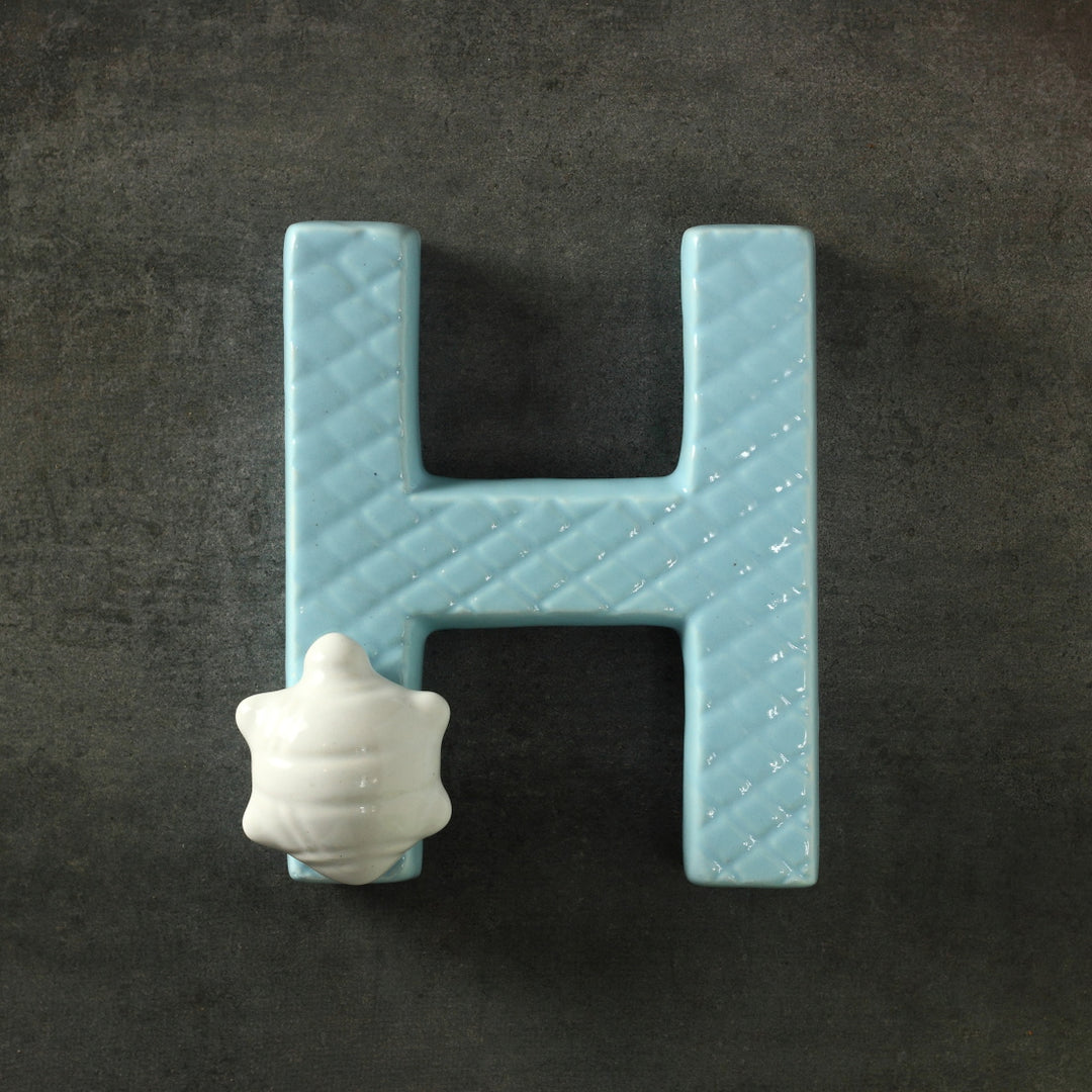 Tobby turtle Letter H